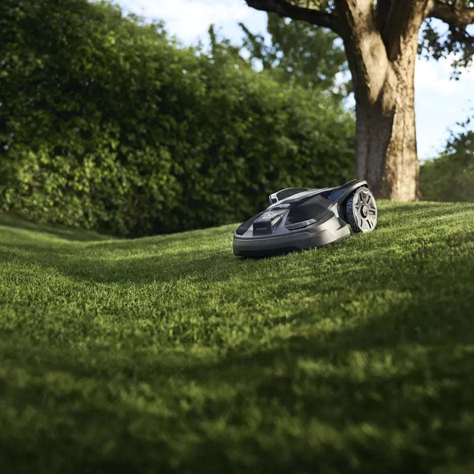 Husqvarna Automower® 320 NERA - Robotic mower with high terrain performance for lawns up to 2200 m²