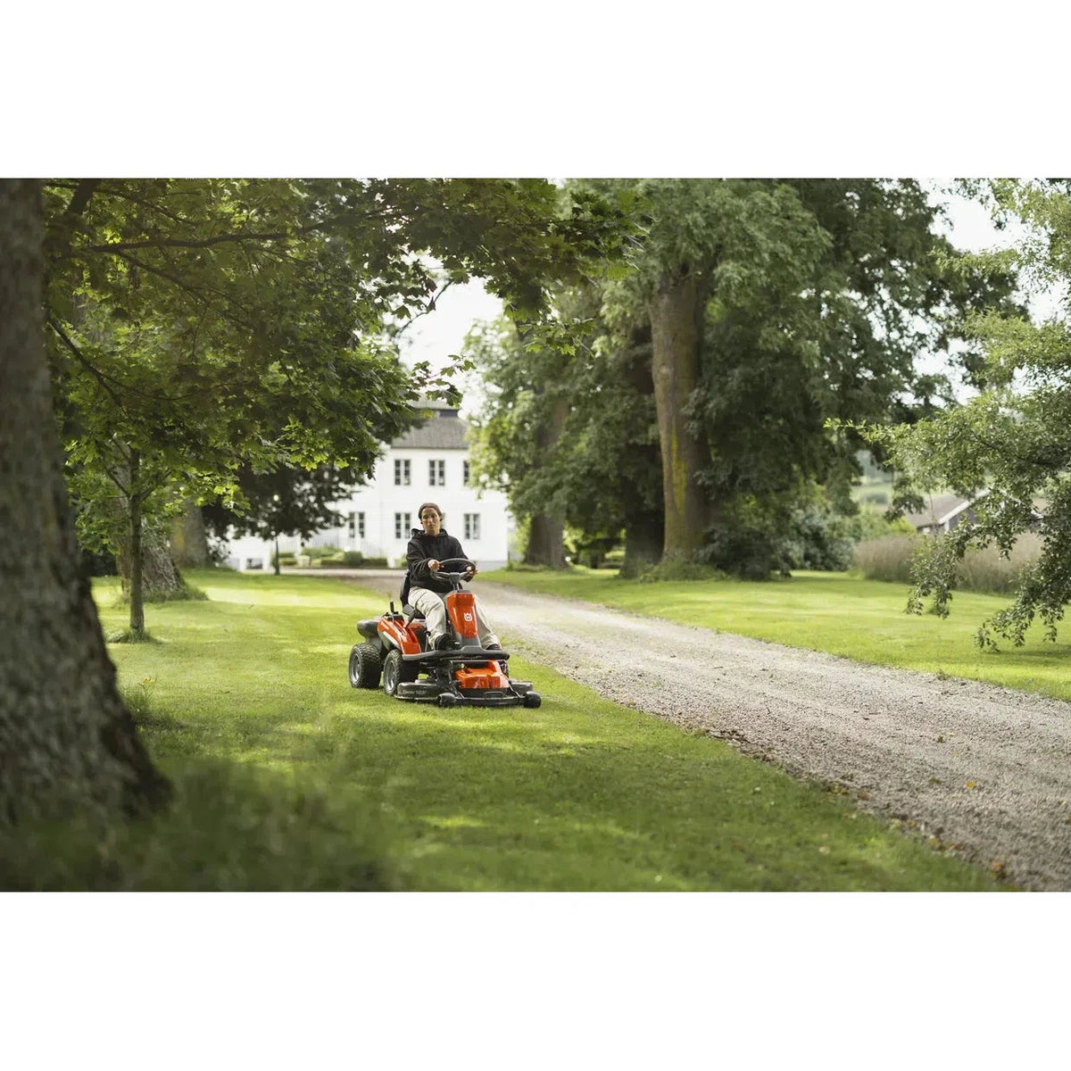 Husqvarna R200iX Battery Rider - Battery powered low-noise front-rider with 103cm cutting deck!-Ride On Mowers Online